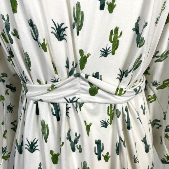 Kins & kay Cactus Print 3/4 Sleeve Robe Size L/XL Soft and Comfortable - Picture 6 of 10